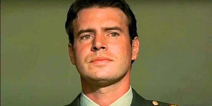 Scott Foley as Bob in The Unit, displaying a serious demeanor